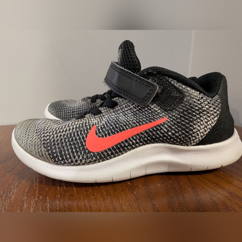 Nike Running Shoes Girls Flex Little Kid Gray & Pink Slip Ons Size 12